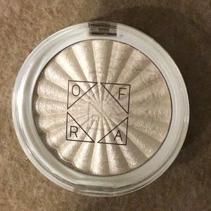 OFRA HIGHLIGHTER in Glazed Donut